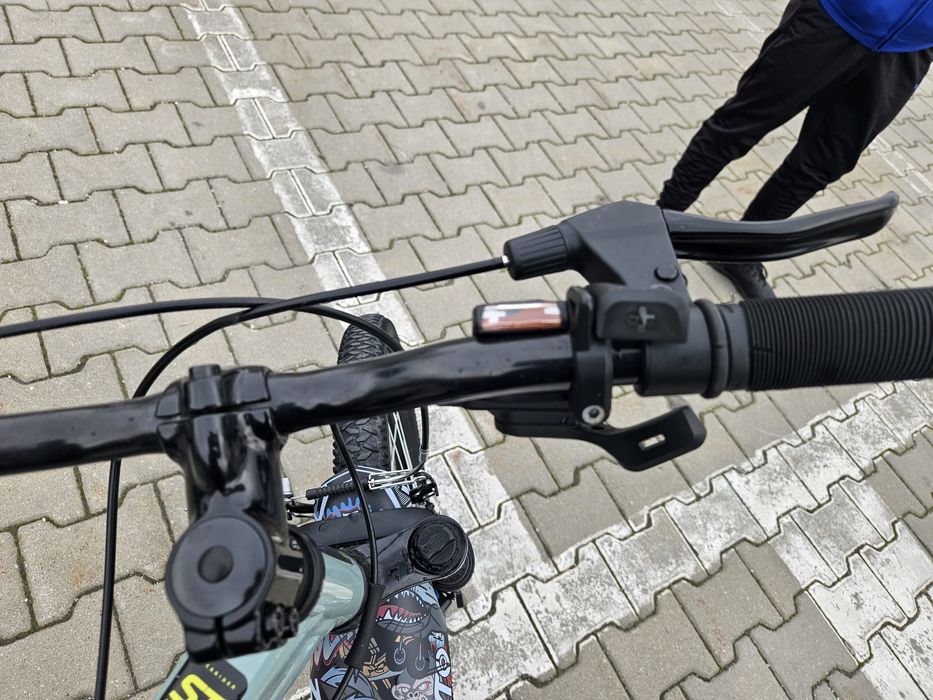 Vând bicicleta Rockrider  aproape noua roti 26"