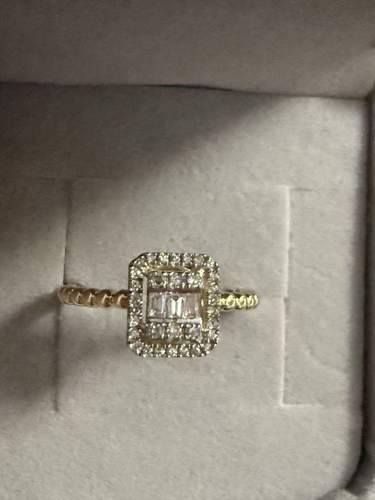 Бриллиантовое кольцо