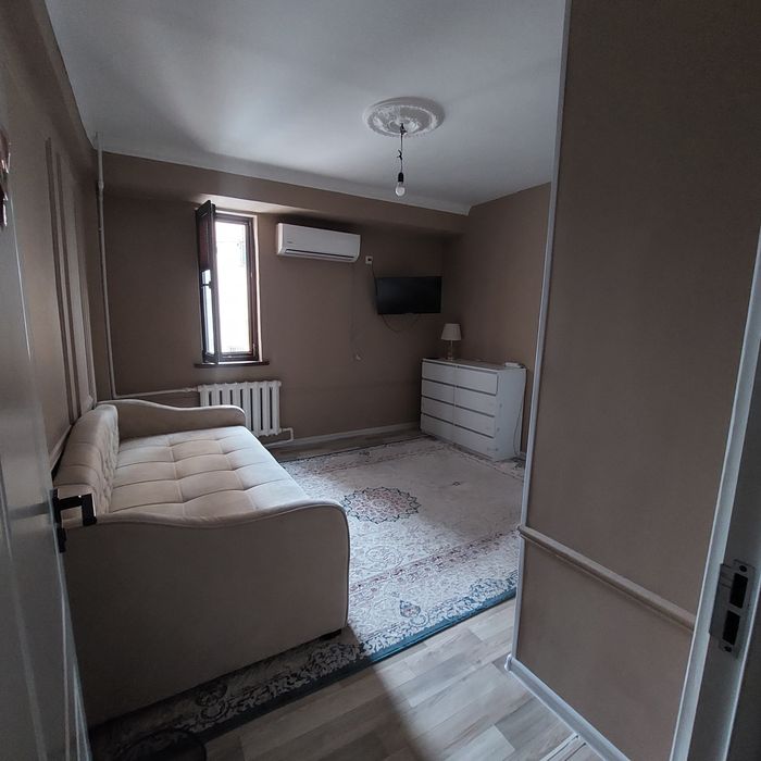 Jar ariqda Uy sotiladi 60 m² atrofida 3 xona qilingan