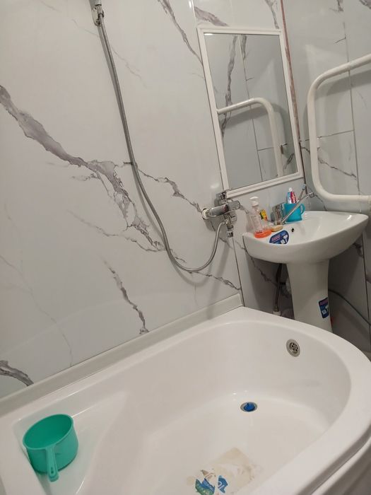 Sotiladi Chilonzor 21 kvartal 1xona 2xona qilingan