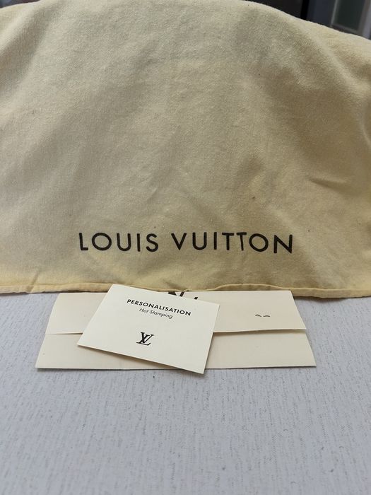 Продам сумку LOUIS VUITTON.