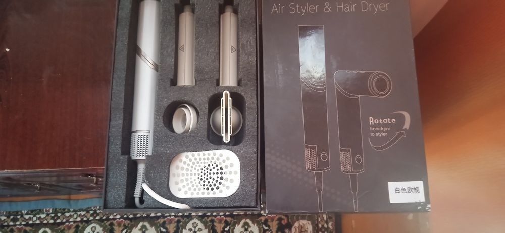 Фен, плойка, бигуди