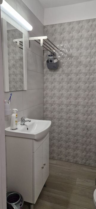 Proprietar inchiriez Garsoniera  Calea Bucuresti