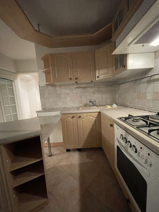 Продам кухню с техникой 70 тыс