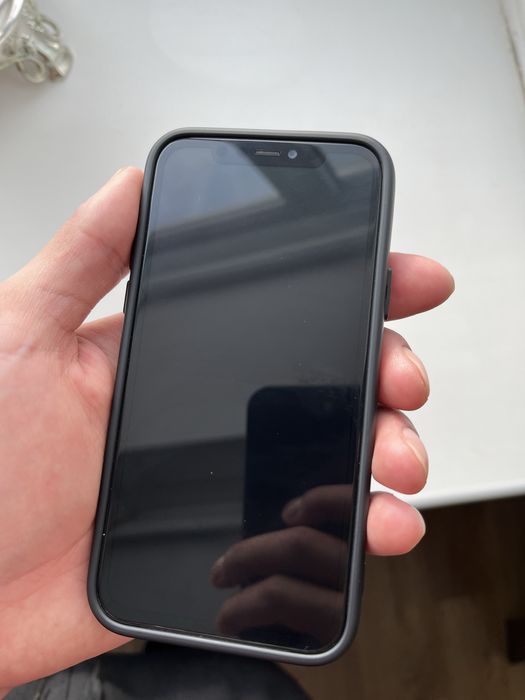 Продам Айфон 11про