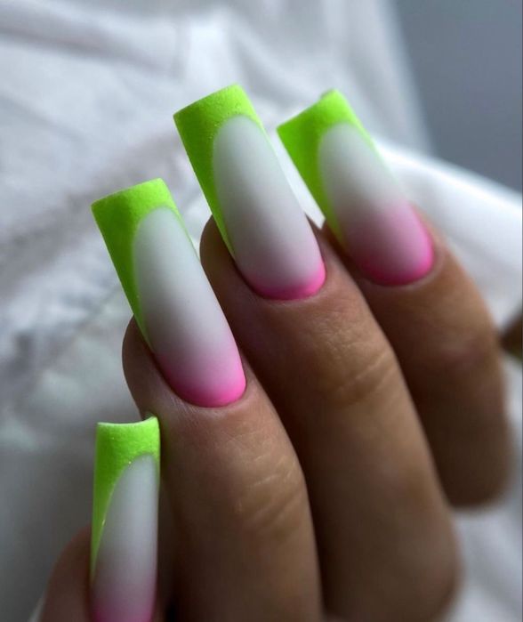 Маникюр ,Педикюр