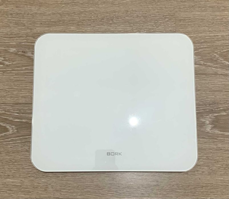 Весы BORK - белая