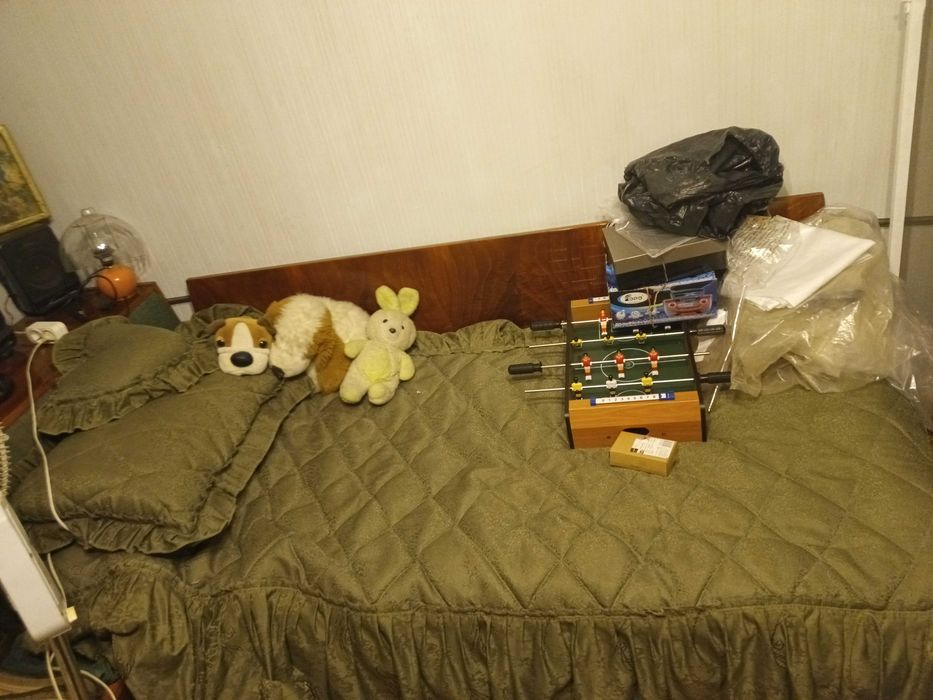 Donez pat și două fotolii