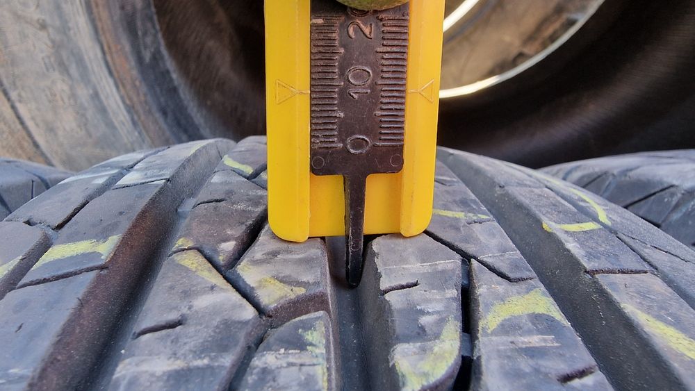 Anvelope 195/65R16C marca Bridgestone, DOT 2020,8.5 mm