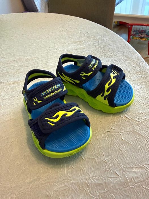 Skechers летни чехли