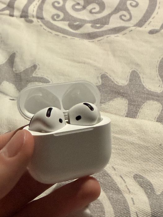 Apple Airpods 4