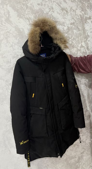 Продам зимняя куртка для мальчика