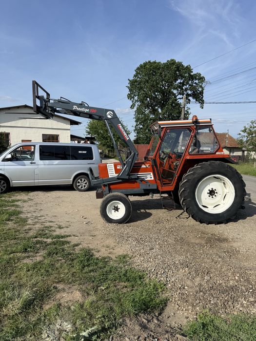 Vand sau schimb tractor Fiat Agri 70-90 cu incarcator frontal
