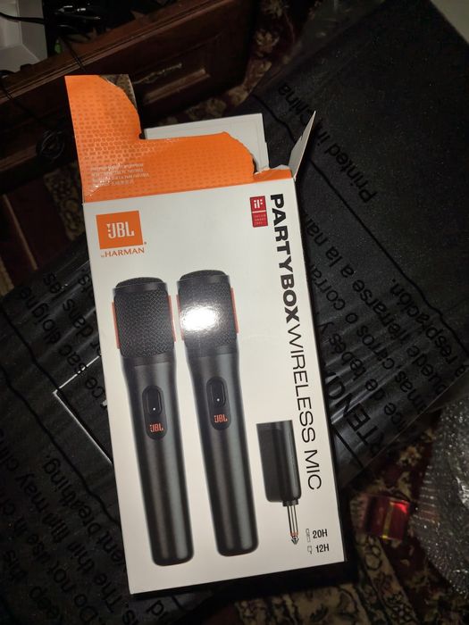 Продам Микрофон JBL PartyBox Wireless Mic черный