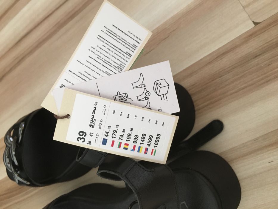 Sandale noi foarte confortabile