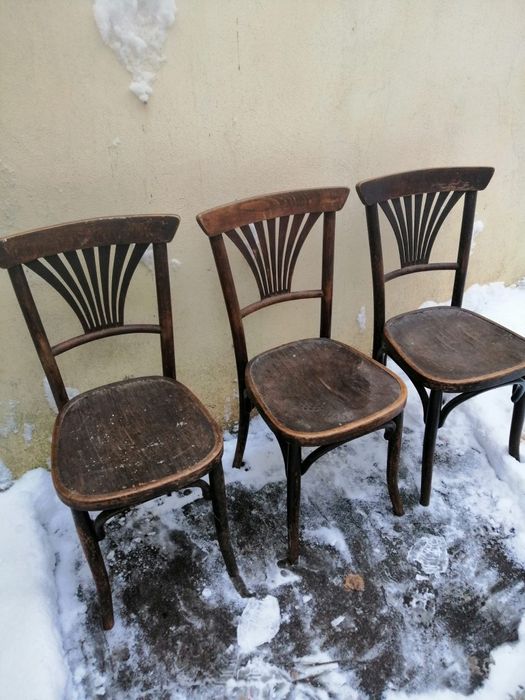 Scaune lemn vintage Thonet, taburet Ludovic, colecție