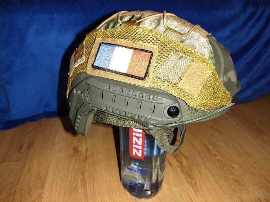 Vând casca kevlar nij3