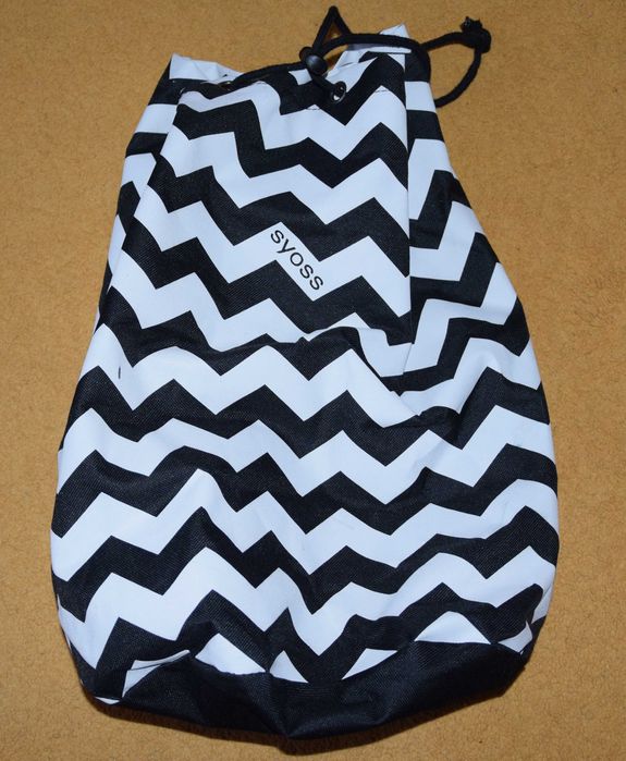 Лот от чанта за плаж с портмоне или Мешка Милка и Якобс