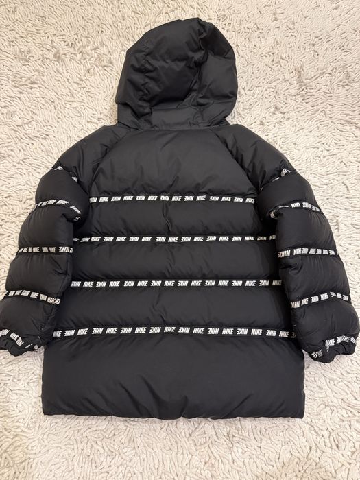 Куртка для девочки или мальчика на 7-9 лет. Nike оригинал .