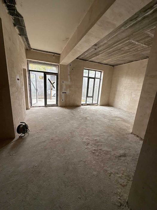 Уй сотилади  2 сотих