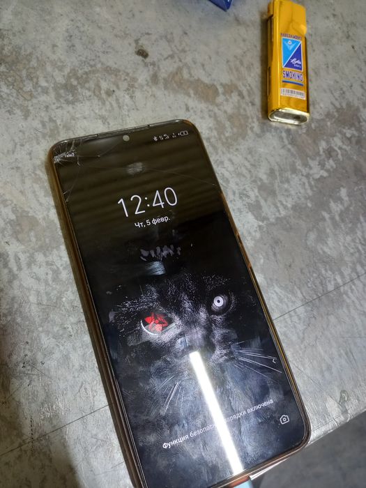 Продам телефон техно 8C