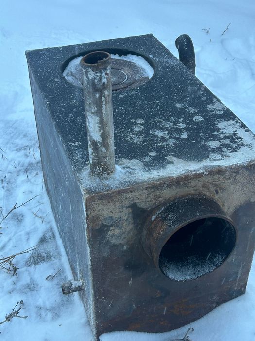 Железная печь для отопления