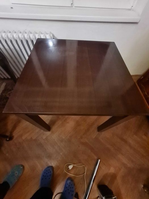 Masă living pentru spatii mici