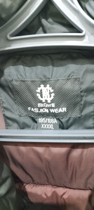 Продам куртки       .