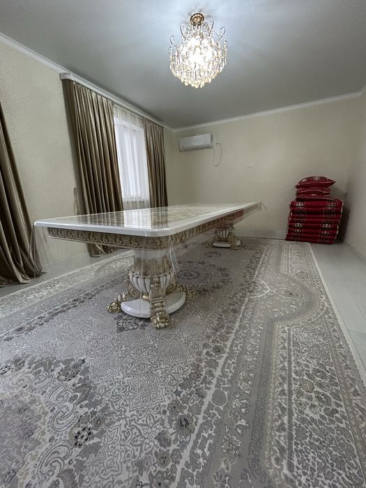 Стол гостиный 4 метр