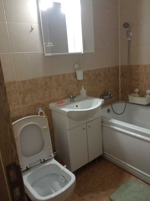 Particular-inchiriez ap 2 cam Drumul Taberei strada Targu Neamt 30