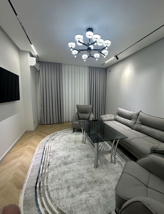 Arenda kvartira Mirzo Ulugʻbek Eco bazar Navastroyka dom 2 xona 3- eta