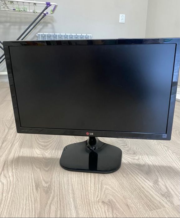 Монитор LG 1 шт б/у