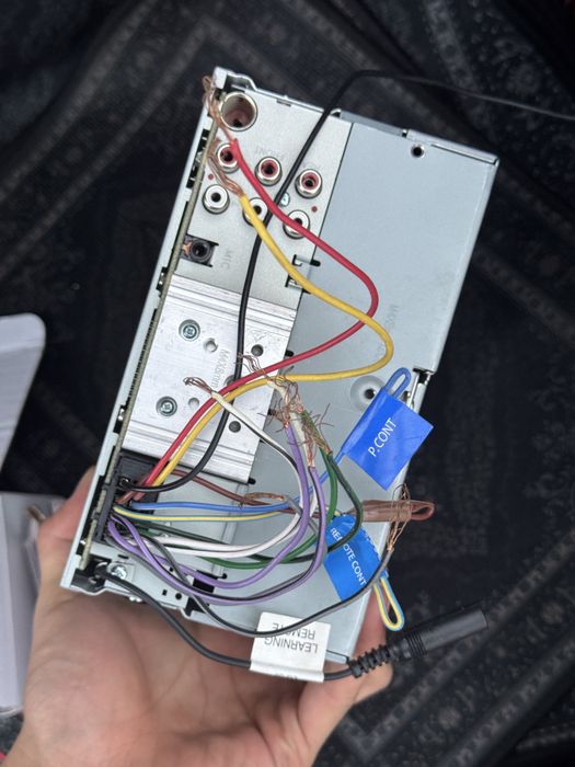 Магнитофон сатылады!