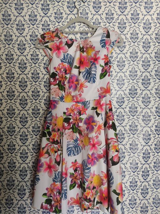 Rochie simpla pentru evenimente