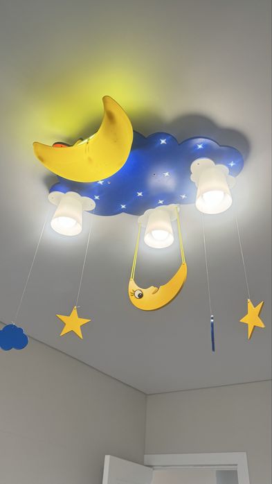 продам люстру в детскую 10 тыс