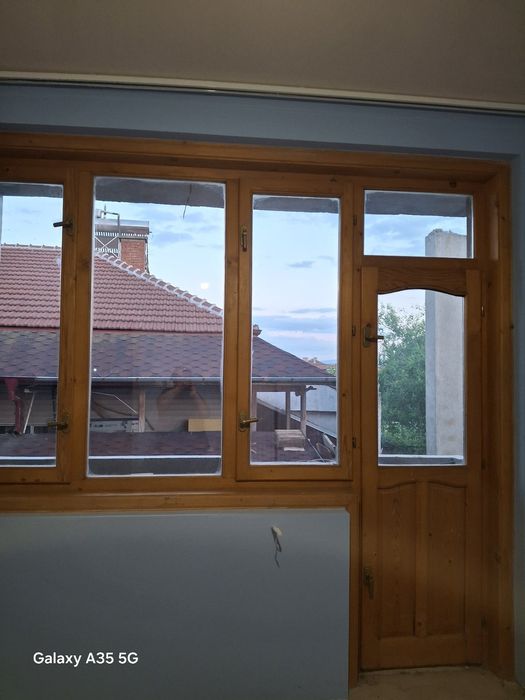 Дървена дограма със стъклопакет