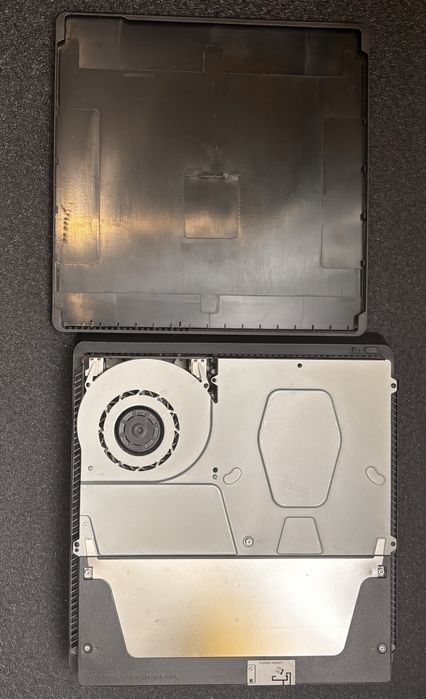 Playstation 4 в отличном состоянии