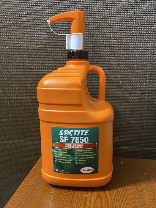 Crema curatare maini Loctite