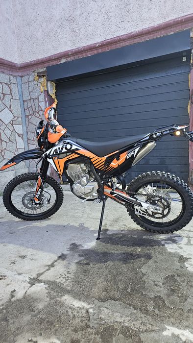 Мотоцикл эндуро kayo t4