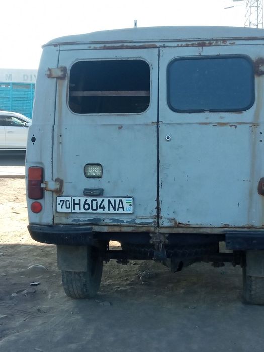 УАЗ буханка сотилади. Йили 1996, метан гази бор, Содиқ ака .