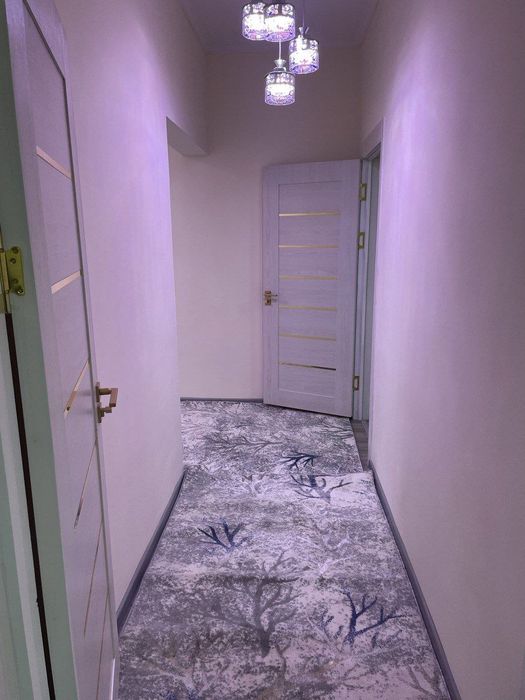 Qorasuv motrid Зудлик билан квартира сотиладиди