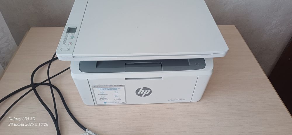 Принтер  НР МФУ чернобелый