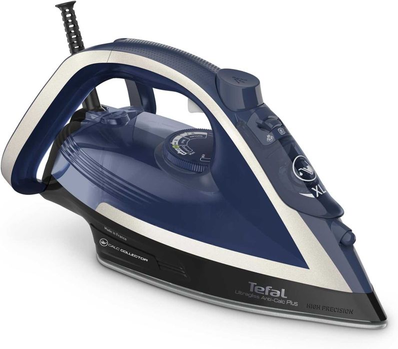 ПРОМО Нова 2г Гаранция Парна Ютия Tefal FV6846 Ultragliss Plus,  2800 W, Вертикално Гладене, Система Против Котлен Камък