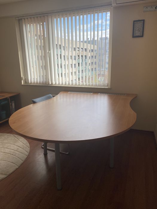 Офис оборудване, бюро, офис шкаф