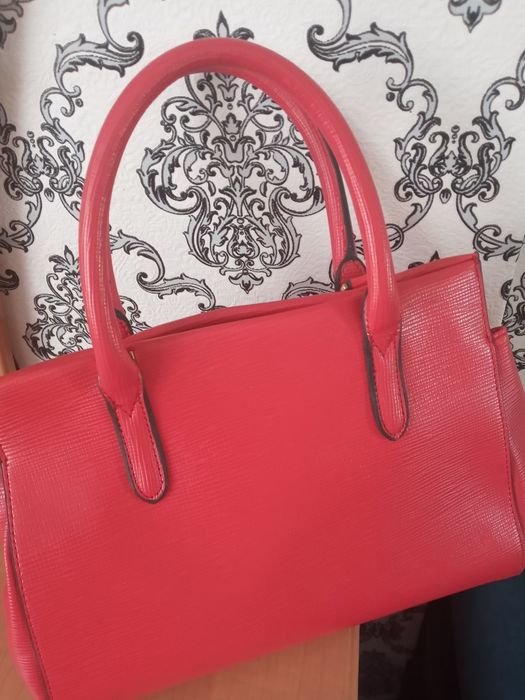 Продается сумка. Новая.