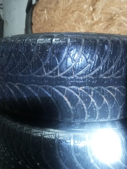 Продам комплект шин