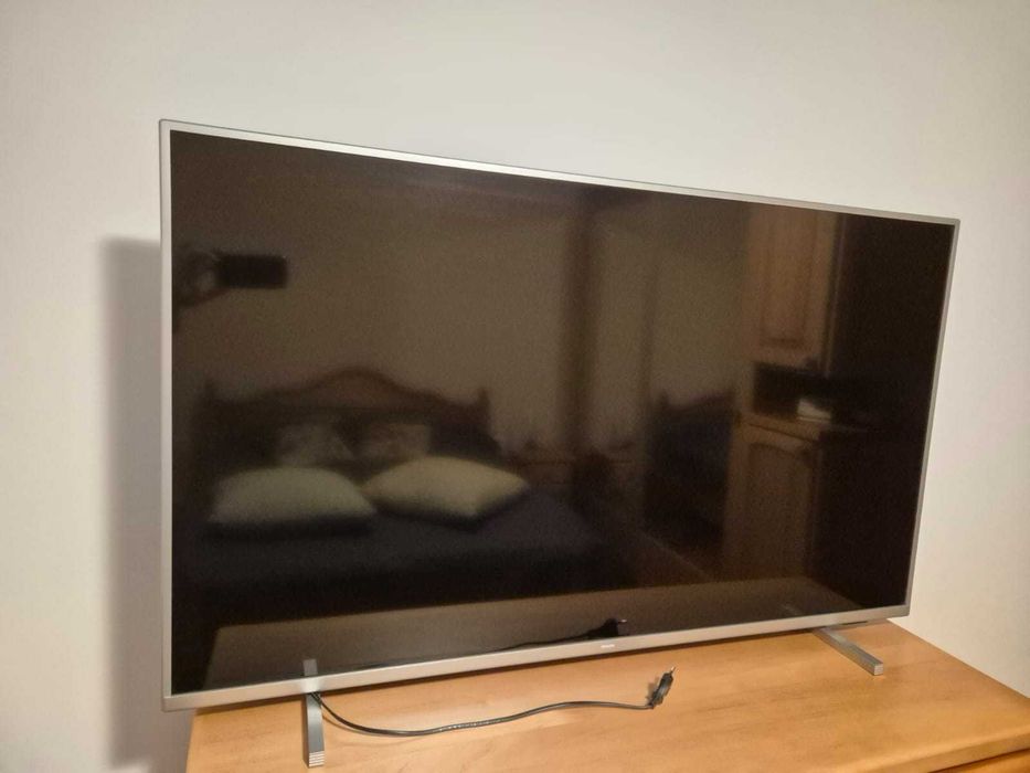 Televizor LED Smart PHILIPS, 4K Ultra HD