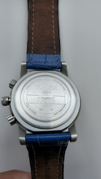 Ceas Timex intelligent quartz cu busola ecran luminat