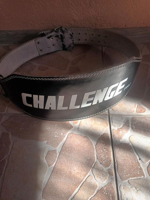 Колан за дигане на тежести