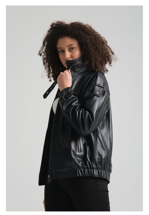 Продам кожаную куртку